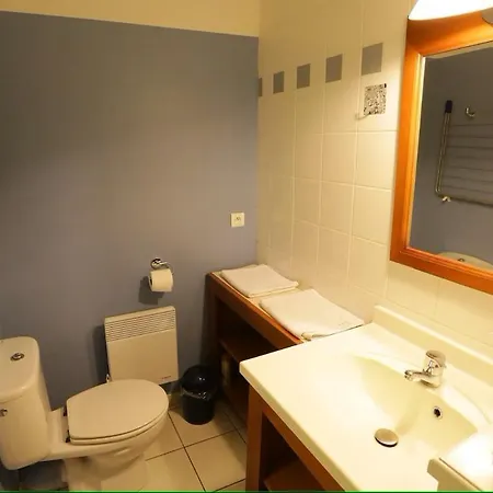 T2, 2 Etoiles, 5 Couchages, Piscine, Maubuisson Proche Lacanau Apartment *